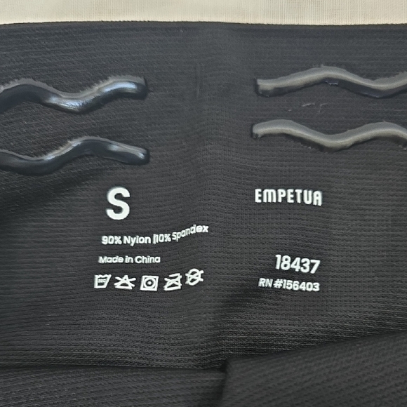 Shapermint Black Shapewear Shorts - Picture 3 of 4